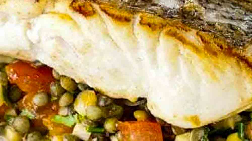 hake with spicy Thai lentils